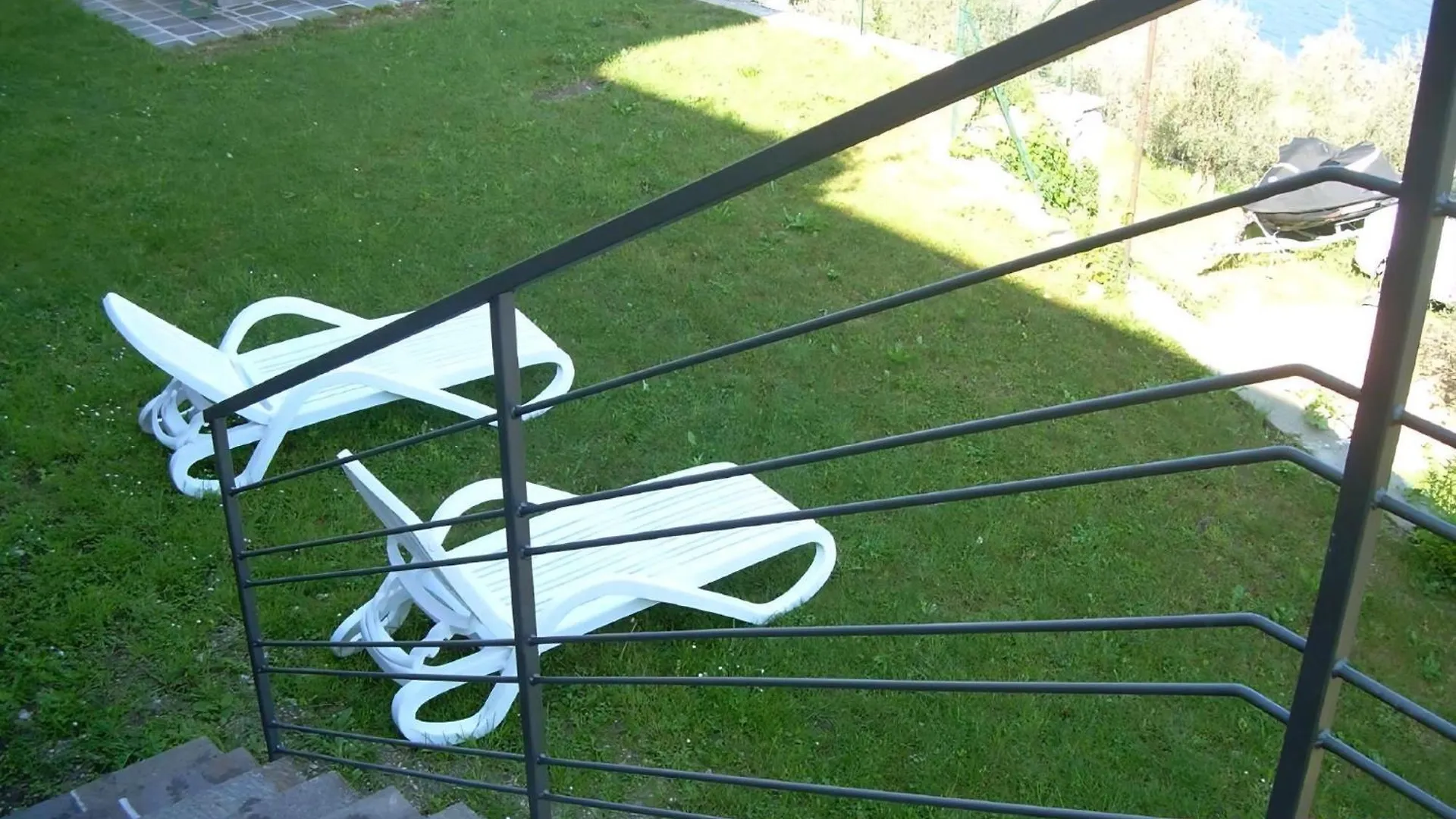 Appartamento Wohnung Nr, 5 Mit Terrasse Und Garten Und Seeblick Sommavilla