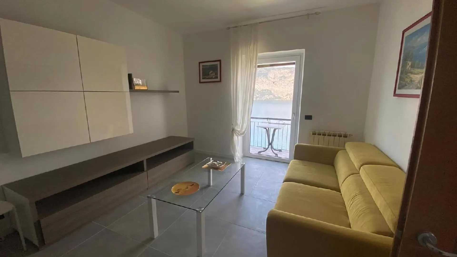 Wohnung Nr, 5 Mit Terrasse Und Garten Und Seeblick Sommavilla Appartamento