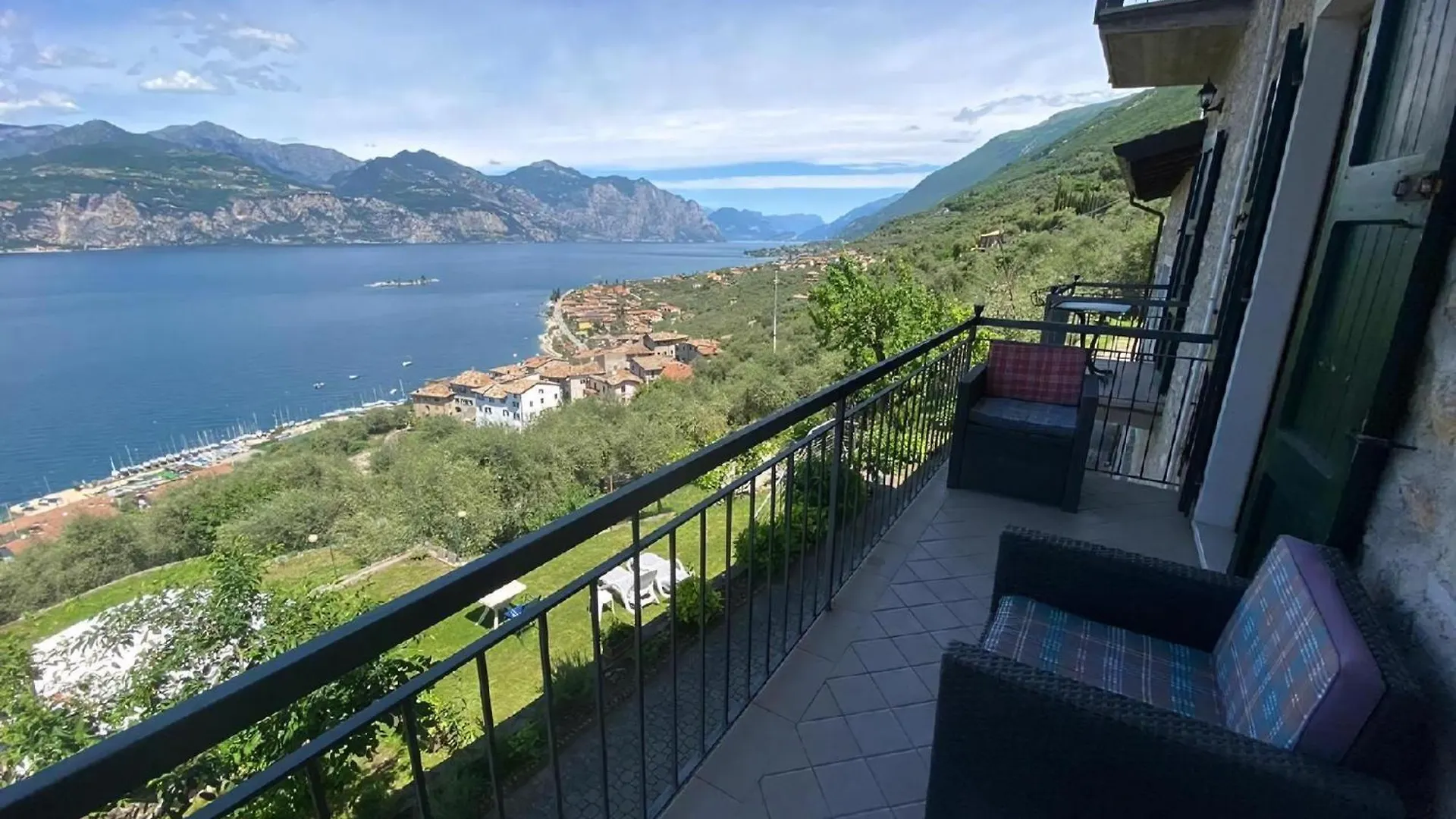 Wohnung Nr, 5 Mit Terrasse Und Garten Und Seeblick Sommavilla